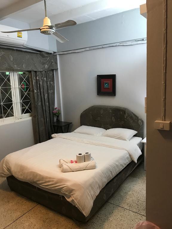 Scandalic Bar And Guest House Pattaya ภายนอก รูปภาพ